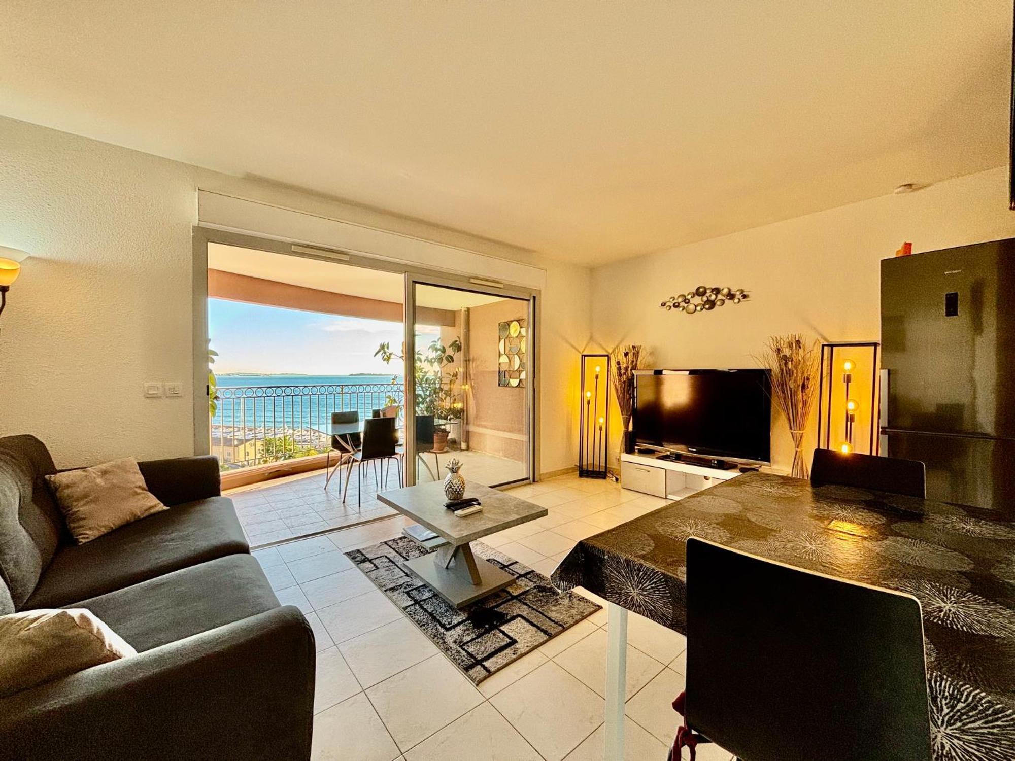 Apartmán Superbe 3 Pieces Sur La Baie De Theoule Exteriér fotografie