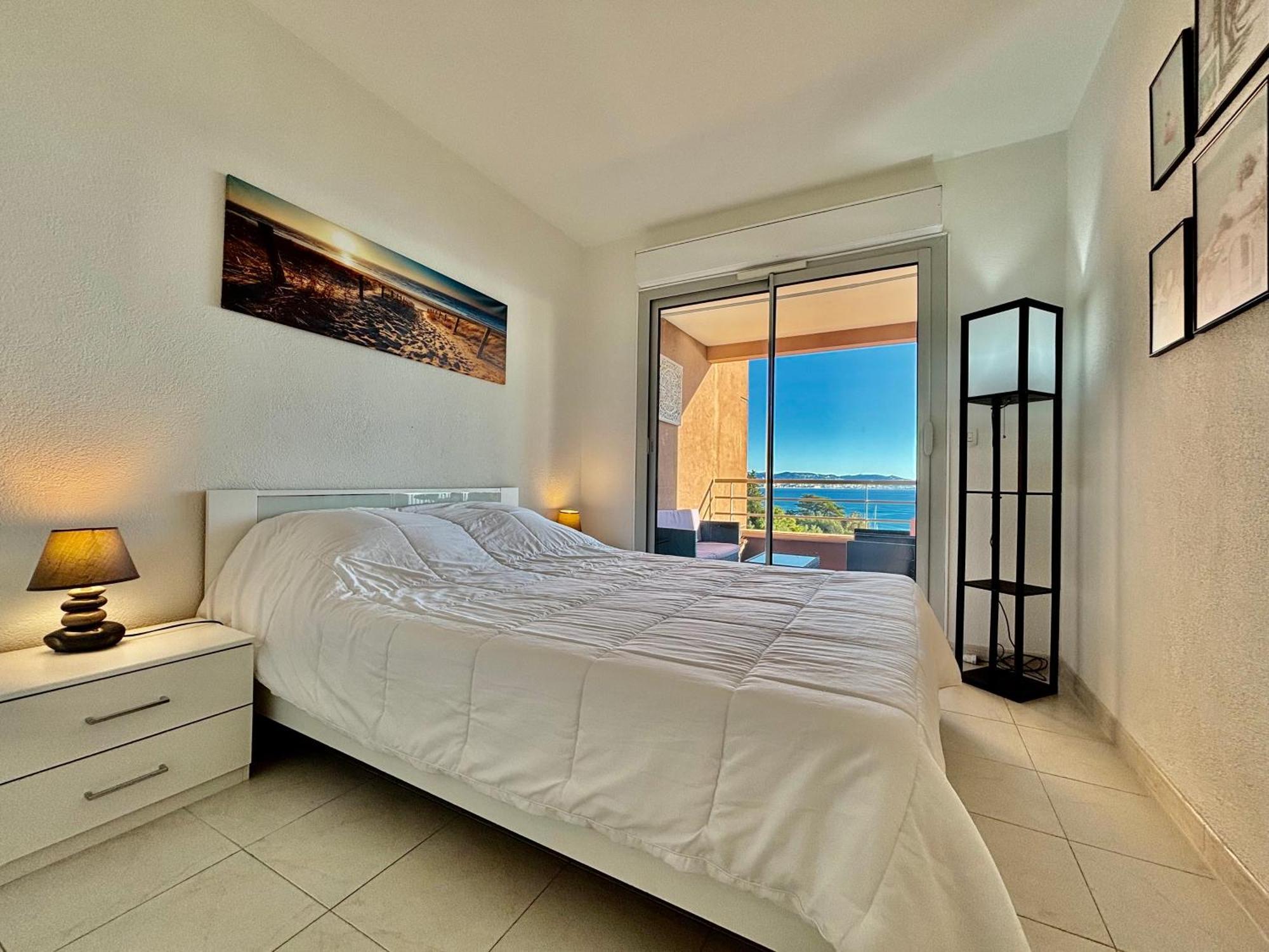 Apartmán Superbe 3 Pieces Sur La Baie De Theoule Exteriér fotografie